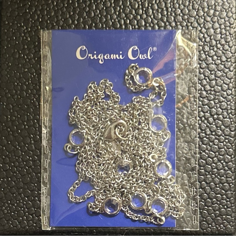 Origami Owl Silver Necklace Timeless Elegance